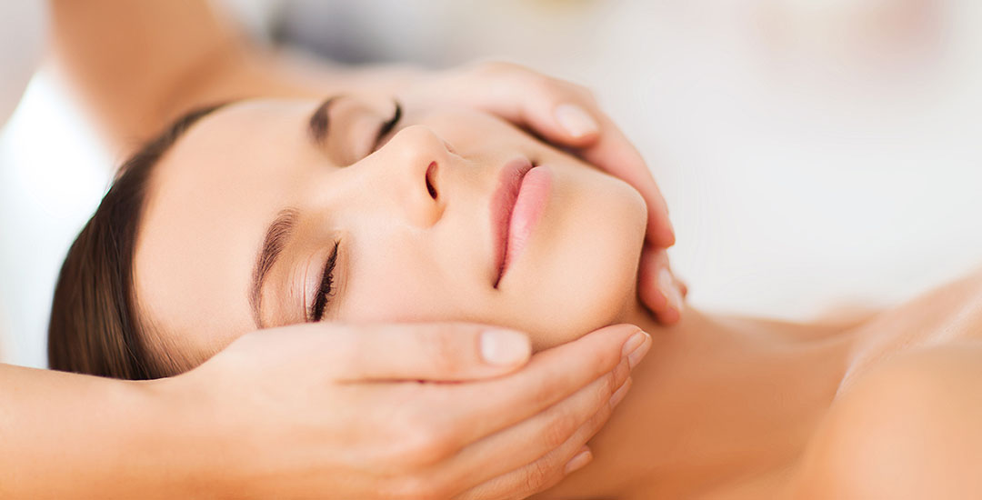 RelaxingFacial_SalonOne19AndSpa_LeawoodKansas Salon One19 and Spa Leawood Kansas